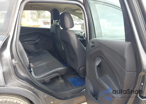 2016 Ford Escape S z USA, uszkodzony, nr VIN 1FMCU0F74GUB37107